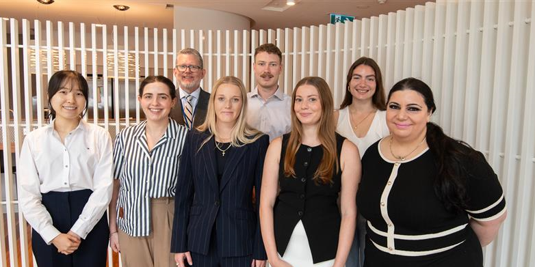 Default banner description