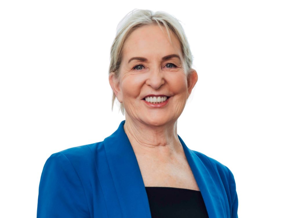 Photo of Hon. Ros Bates MP.
